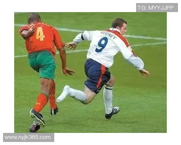 足球明星囧事大揭秘:从尴尬失误到意外事件,笑料不断的幕后故事