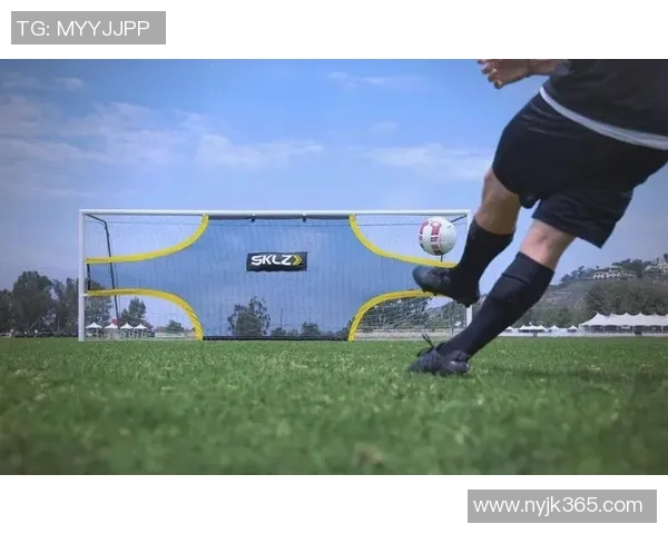 足球巨星射门技术动作深度解析与力量角度精细化研究