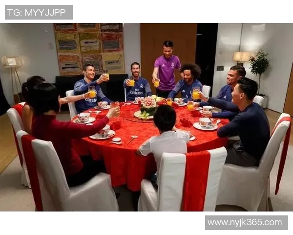 足球巨星齐送祝福新春贺岁共迎祥瑞佳节欢聚共享喜气洋洋